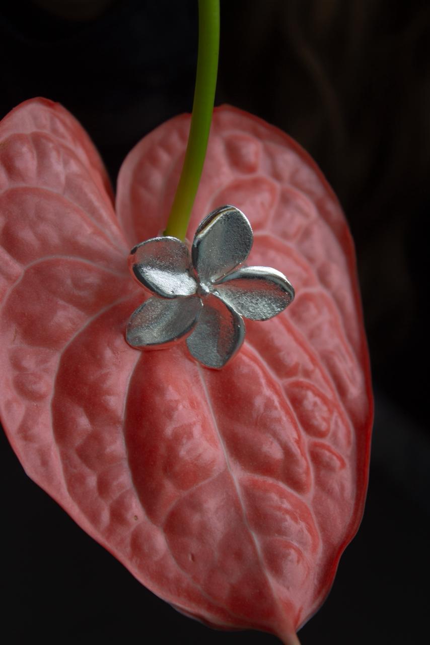 Silver Bloom Ring/ Anillo Florecer plateado