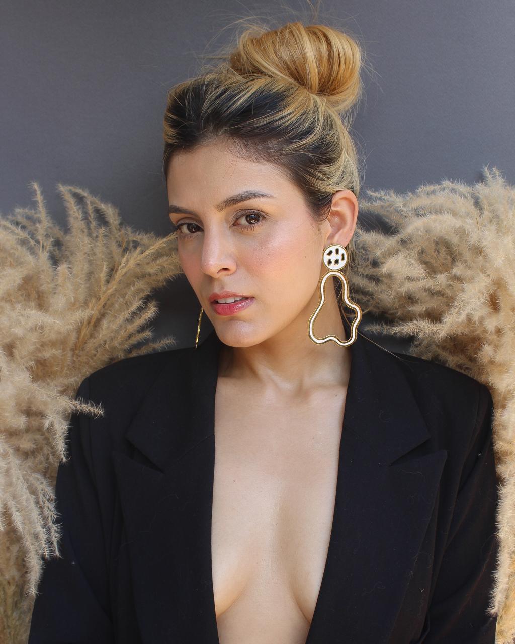 Maximalist Silhouette Earrings | Aretes Silueta Maximalist