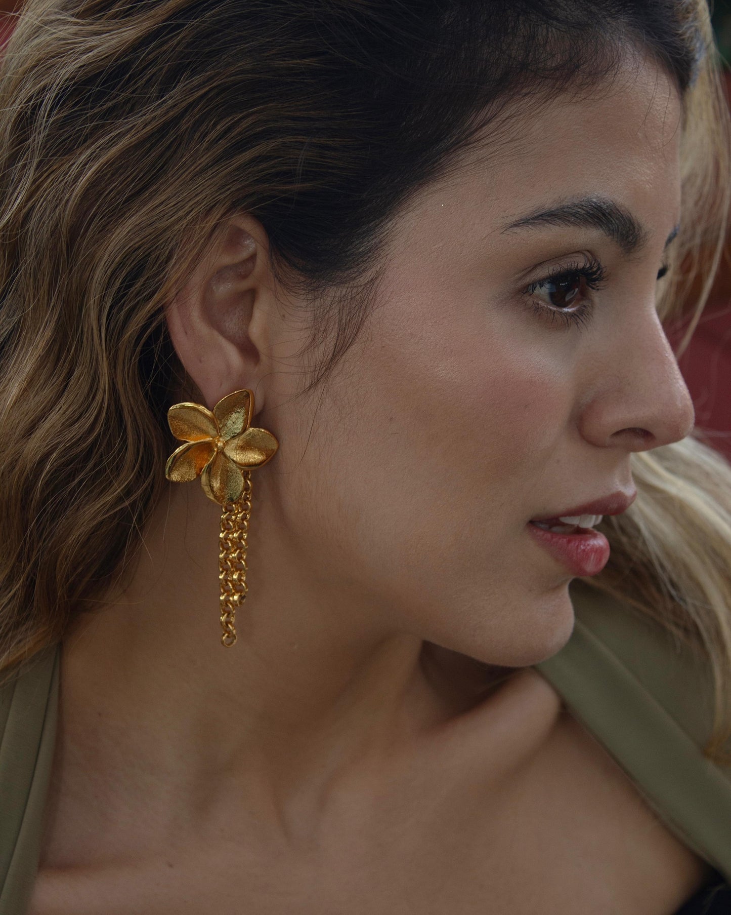 Renovable Flower Chain Earrings/ Aretes Florecer cadena removible1