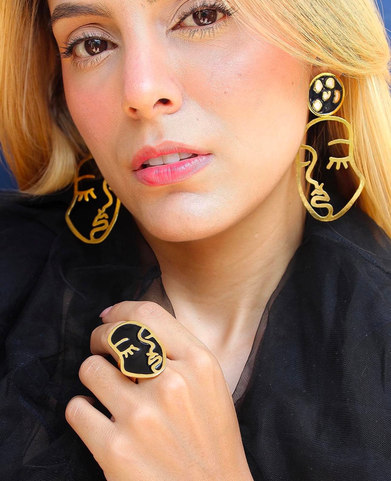 Maximalist Silhouette Earrings | Aretes Silueta Maximalist