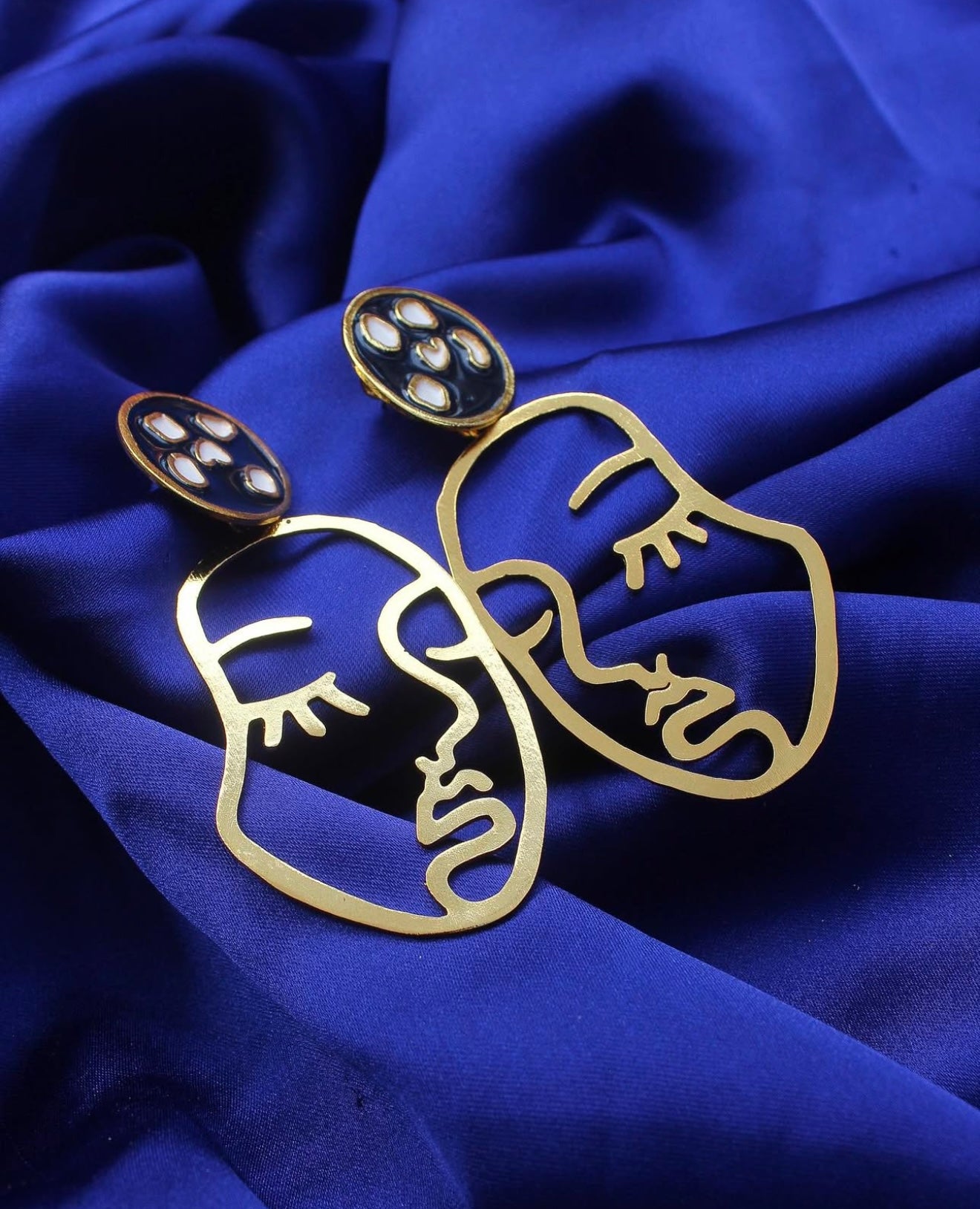 Maximalist Silhouette Earrings | Aretes Silueta Maximalist